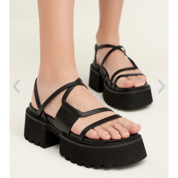 Brand New Charles & Keith Nadine Strappy Platform Black Sandals - Picture 2 of 5